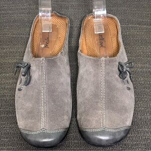 Natural Soul by Naturalizer Fanner Mules-Gray-Leather Suede-Women Size 8.5